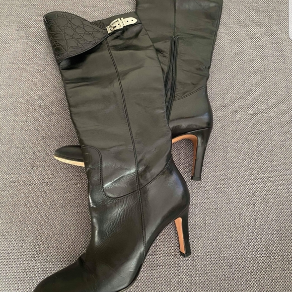 Authentic vintage GUCCI boots - Picture 1 of 10